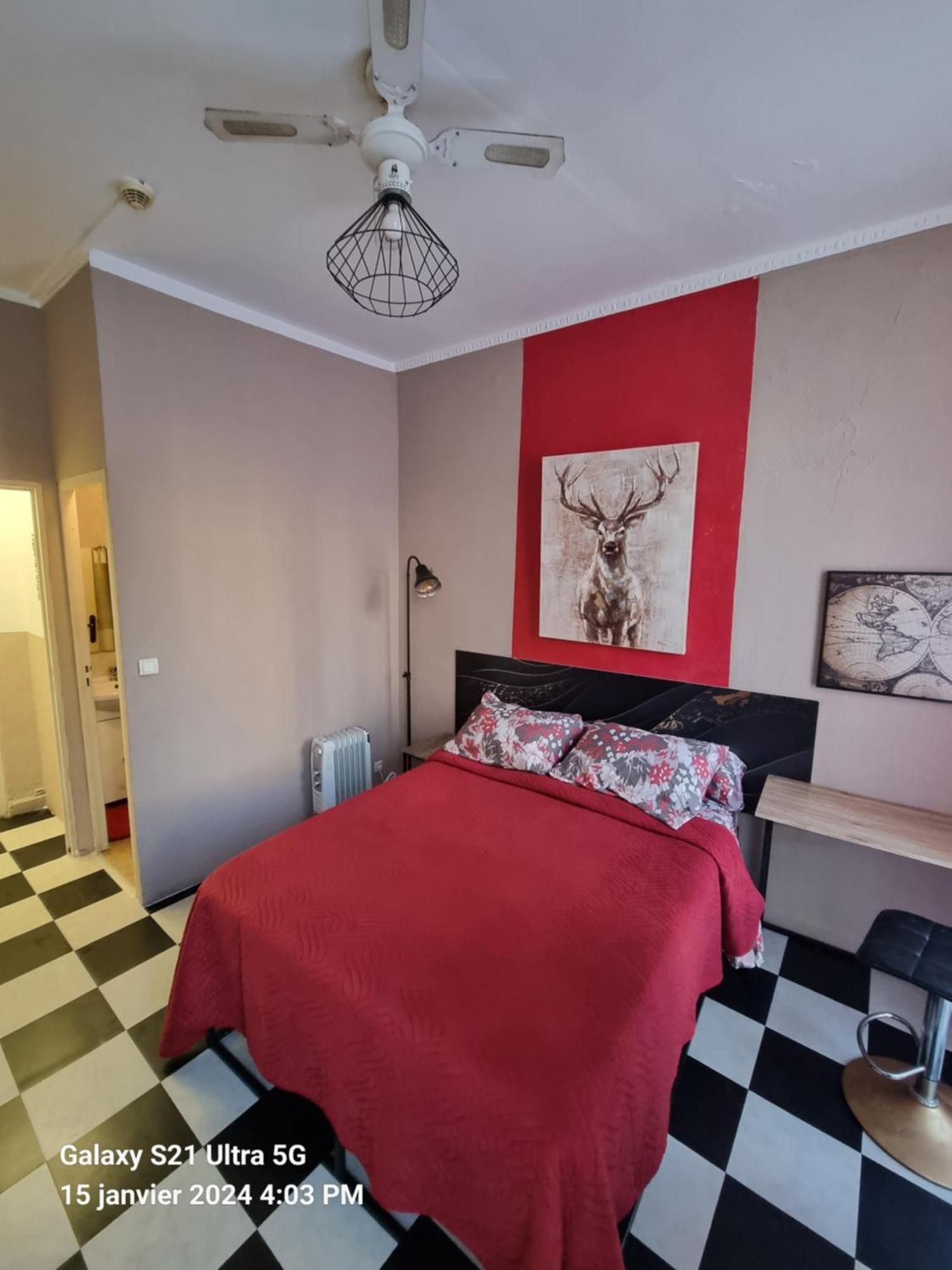 Hotel Des Allees Marseille Bilik gambar