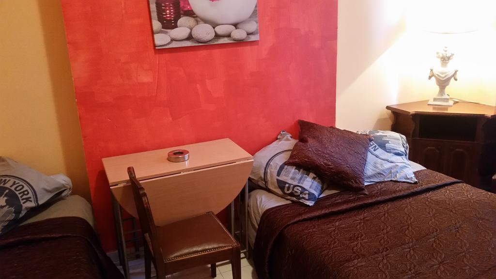 Hotel Des Allees Marseille Bilik gambar