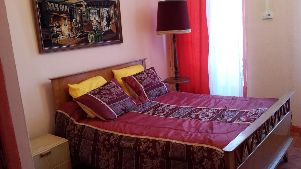 Hotel Des Allees Marseille Bilik gambar